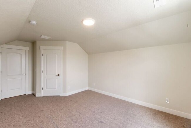 Building Photo - SPECTACULAR VIRTUALLY NEW HOME IN SOUGHT A...