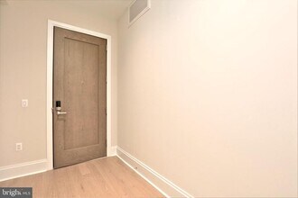 Building Photo - 7887 Jones Branch Dr