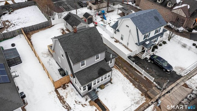 Building Photo - 15 Cowles St