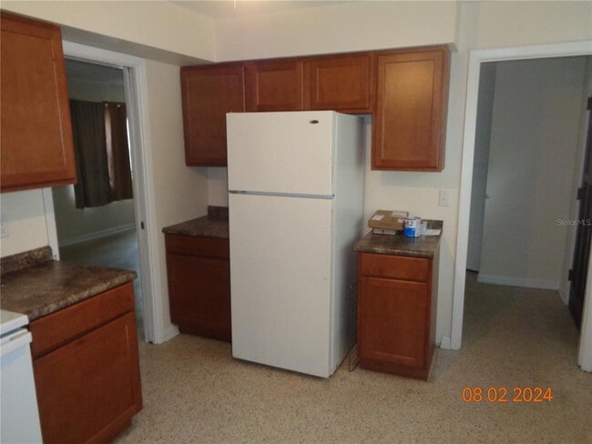 Building Photo - 508 Camelia Ln