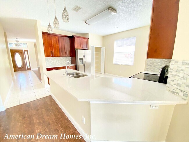Building Photo - 729 Tuten Trail