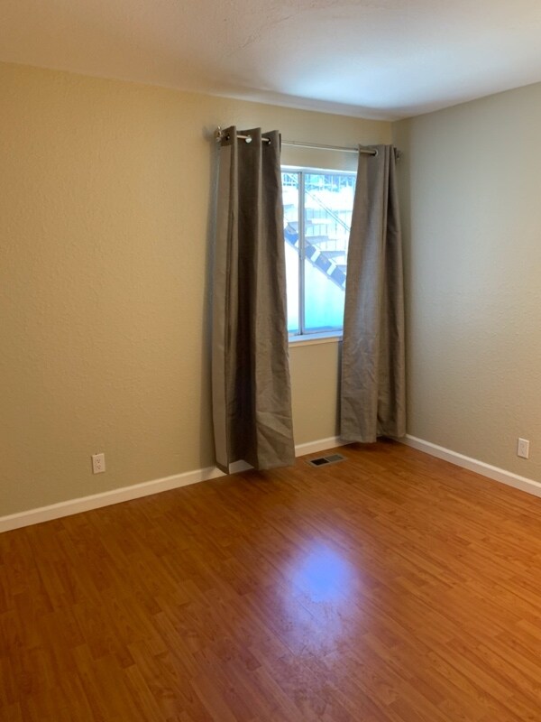 Building Photo - 828 Di Fiore Dr