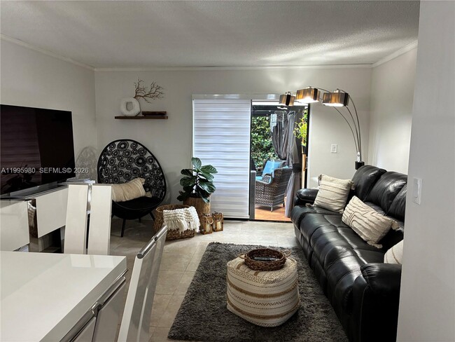 Building Photo - 6858 NW 173rd Dr