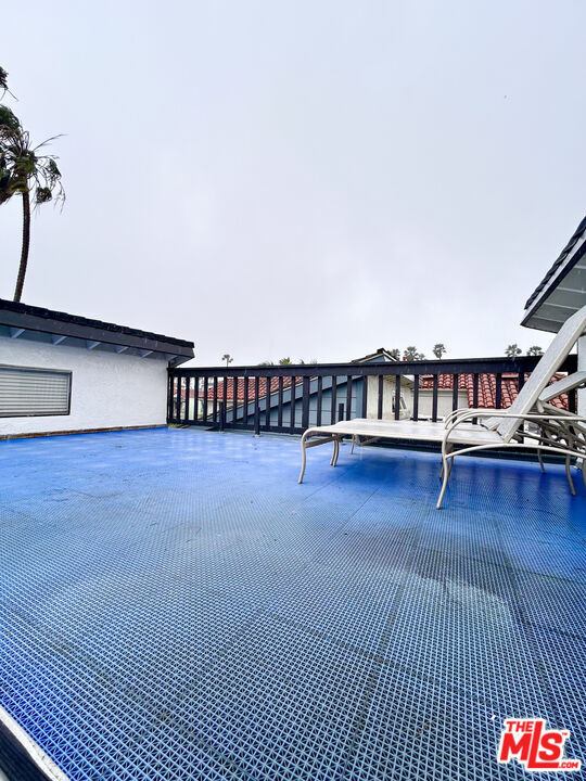 Building Photo - 219 13th St