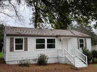 Building Photo - 1615 Engle Dr