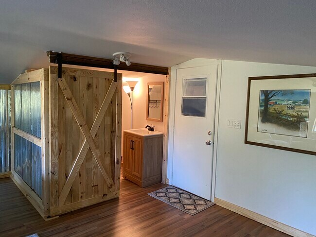 Building Photo - 7447 Hawkins Rd