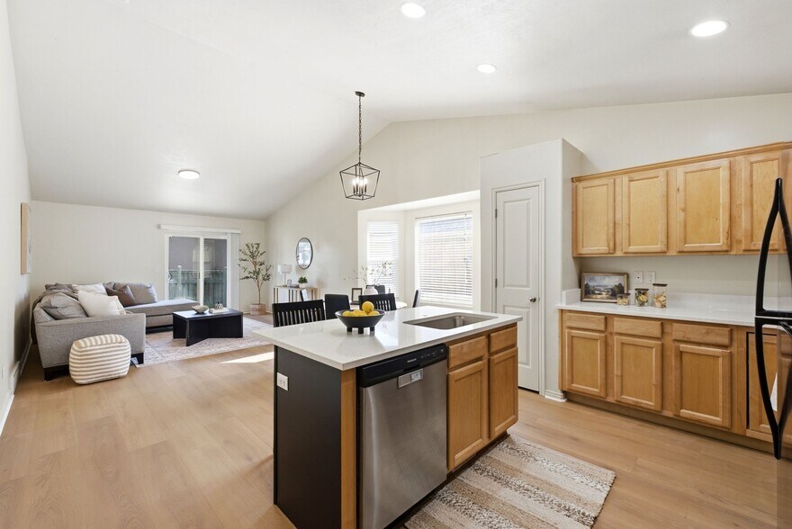 Building Photo - 3687 E Royal Troon Dr