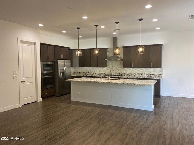 Building Photo - 7218 W Pinnacle Vista Dr