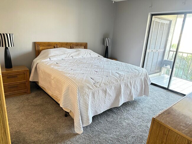 Building Photo - 7593 Tahiti Ln