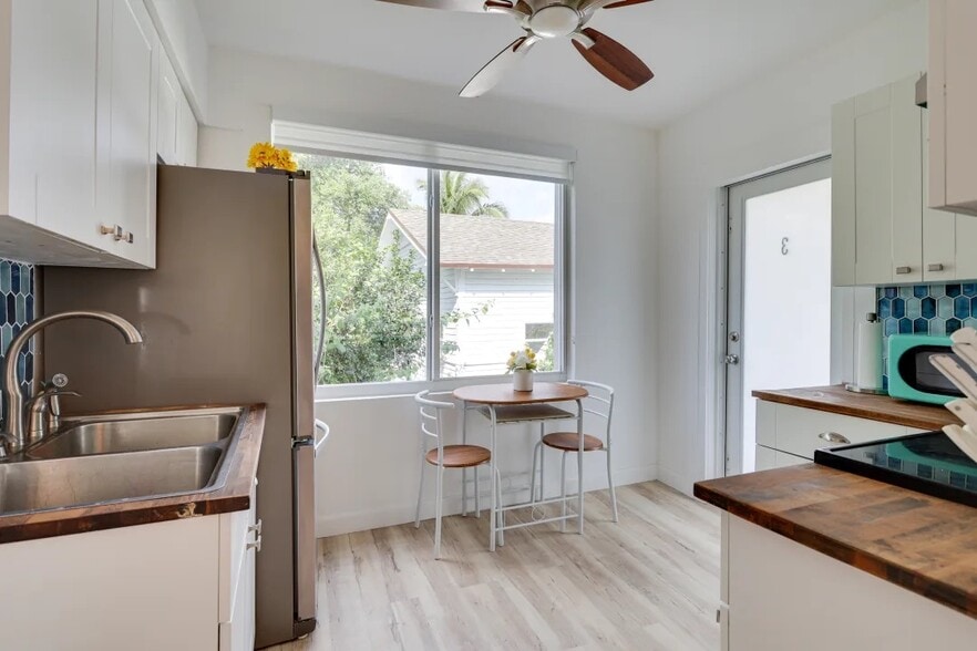 Building Photo - 1320 SW 11th St