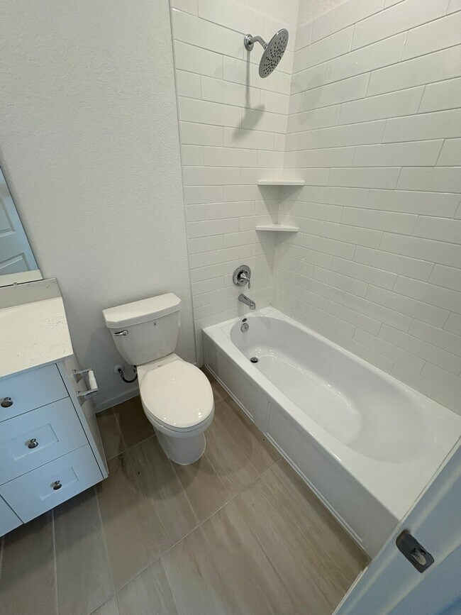 Building Photo - 6419 Seafoam Lake Dr