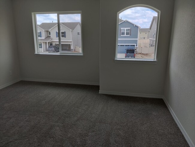 Building Photo - Gorgeous 3 Bedroom Home + office in Mountain Vista Ranch!