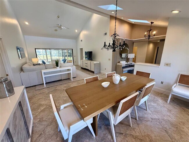 Building Photo - 3111 Bayou Sound