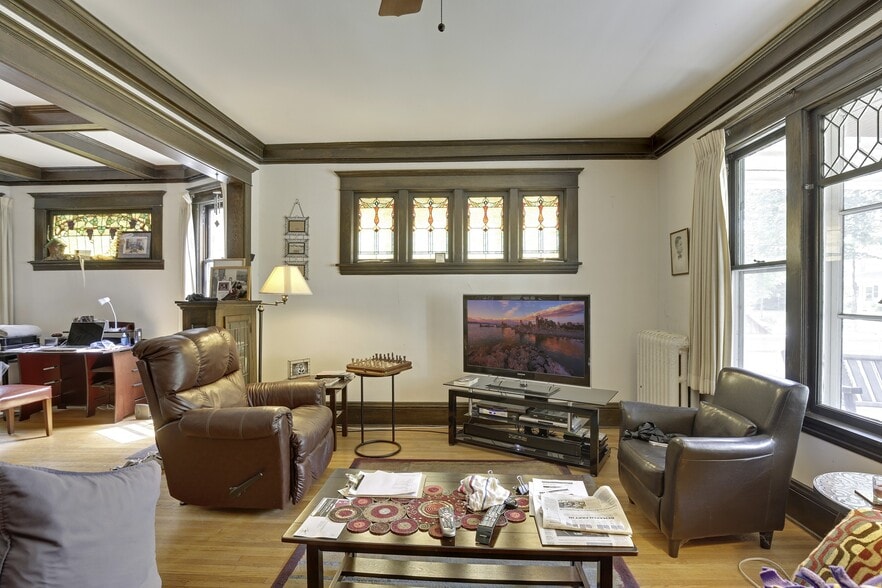 Building Photo - 3829 Pillsbury Ave S