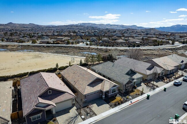 Building Photo - 4942 Monrovia Dr