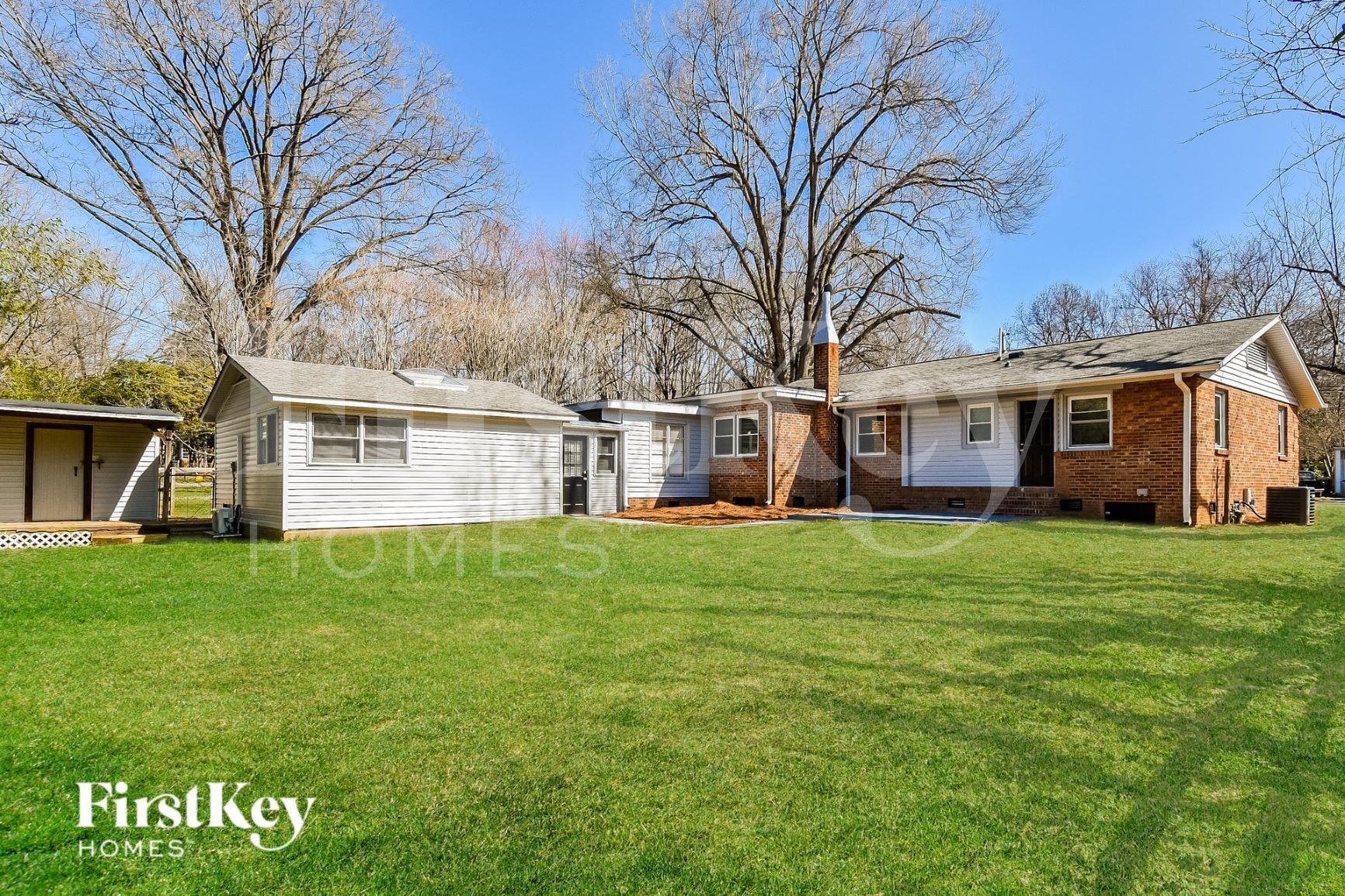 Building Photo - 2703 Wynnewood Dr