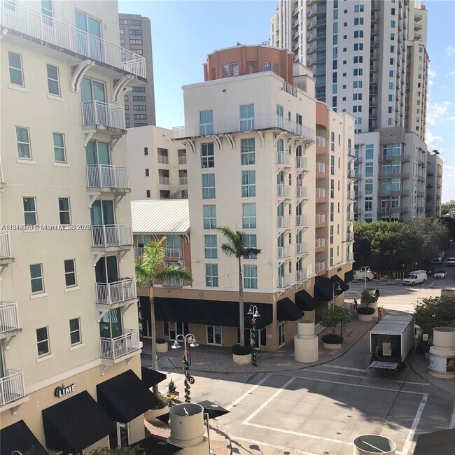 Primary Photo - 7275 SW 90th St