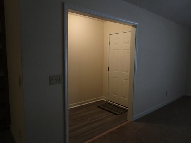 Building Photo - 911 Arnaud St