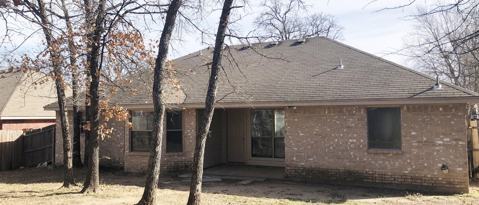 Building Photo - 737 Oak Park Dr