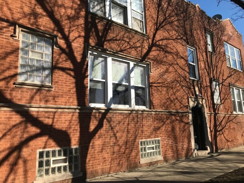 Building Photo - 5201 N Latrobe Ave