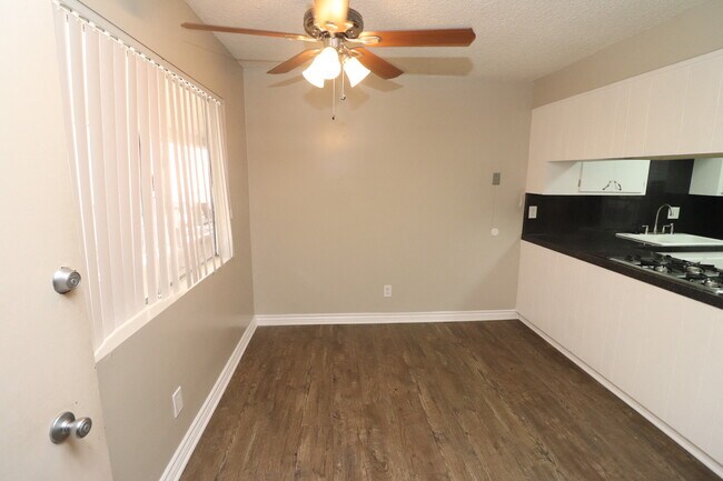 Floorplan - 704 40th Street