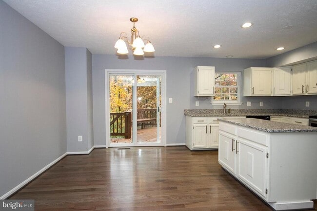 Building Photo - 9432 Loch Leven Ct