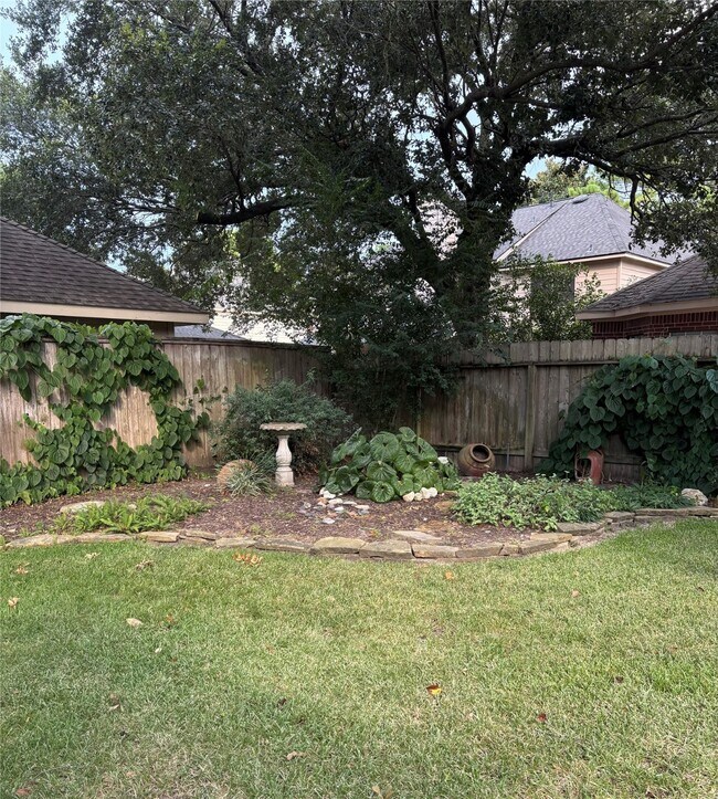 Building Photo - 13135 Rosewood Glen Dr