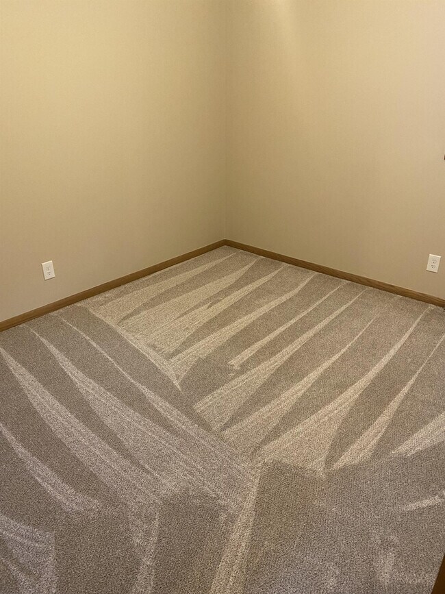 Building Photo - 18105 Milwaukee Ave