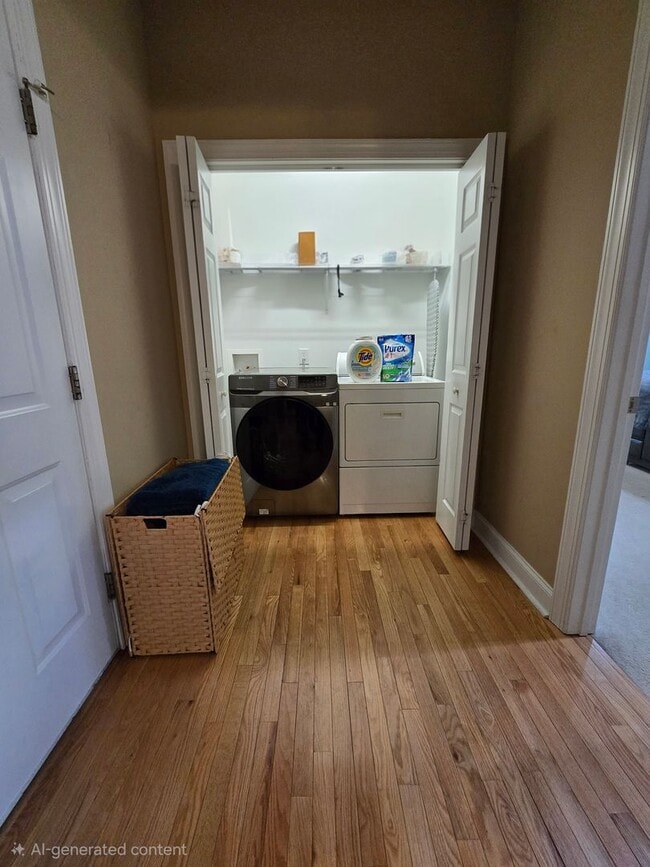 Building Photo - New Listing!!