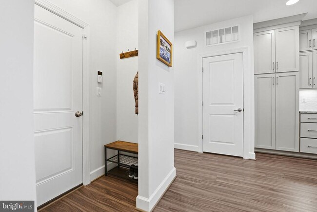 Building Photo - 151 Windflower Wy