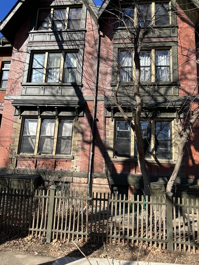 Primary Photo - 87 Harrison St