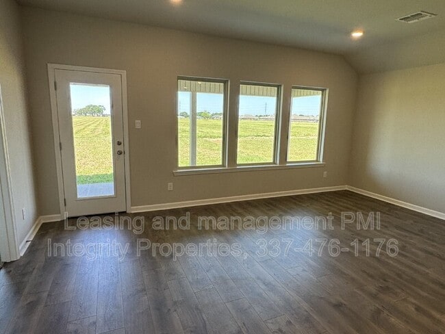 Building Photo - 116 Romain Picard Dr