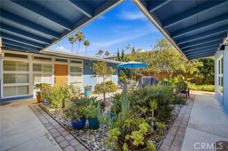 Building Photo - 1719 Camino de la Costa