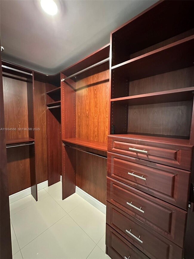 Building Photo - 7535 SW 117th St