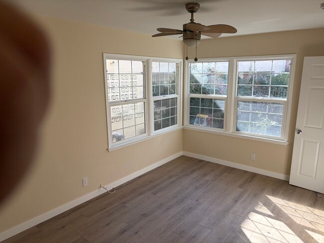 Building Photo - 919 17th St