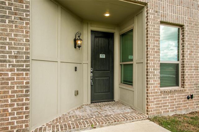 Building Photo - 2949 Galveston St