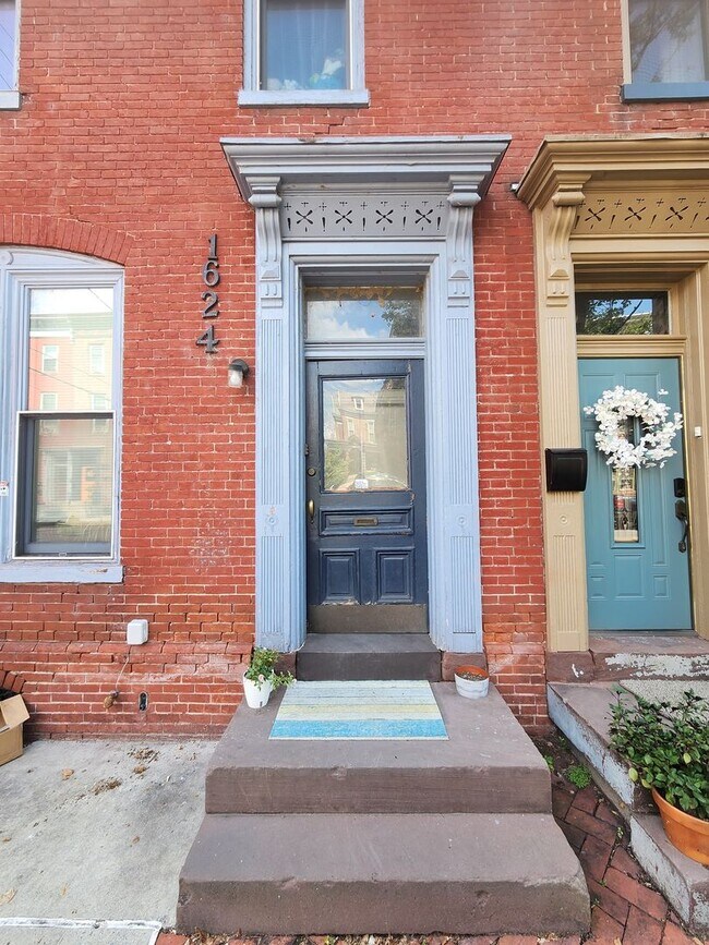 Building Photo - 1624 N 3rd St