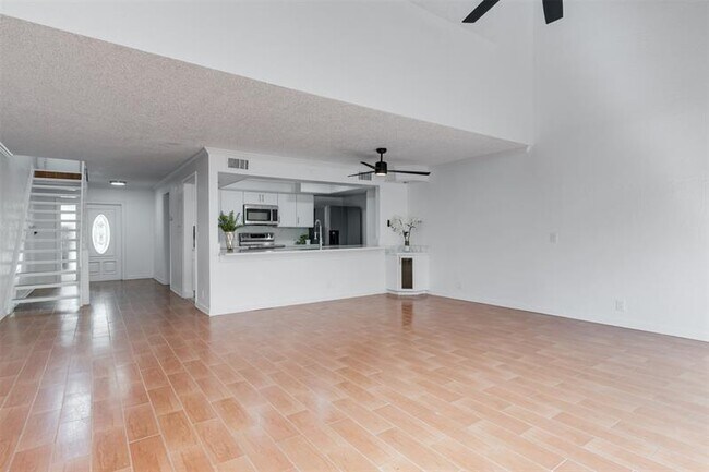 Building Photo - 7950 NW 11th Ct
