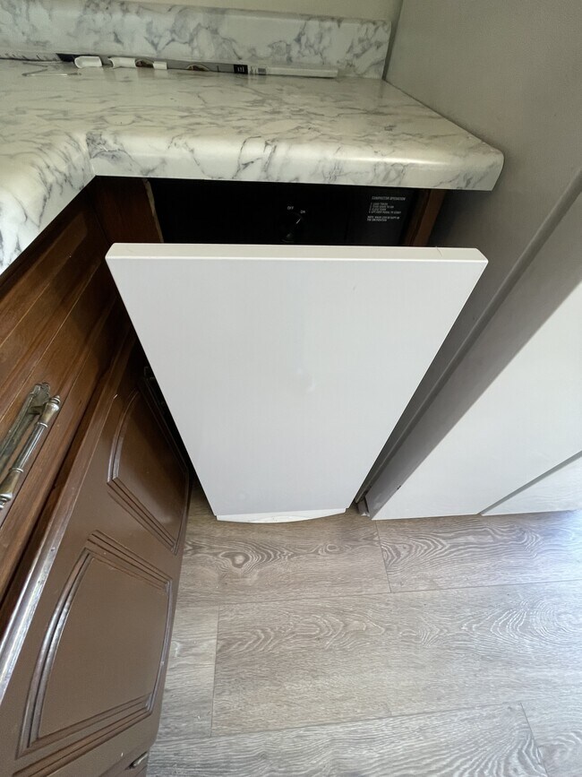 Building Photo - 1316 H St