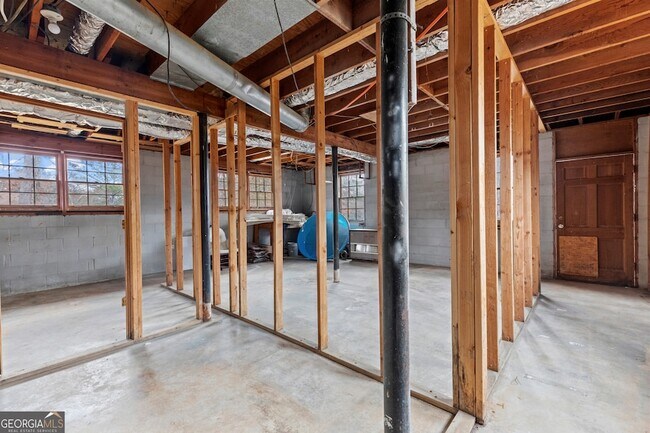 Building Photo - 3727 Calmer Cir