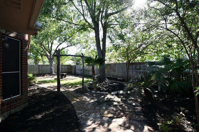 Building Photo - 1215 Wood Haven Ct
