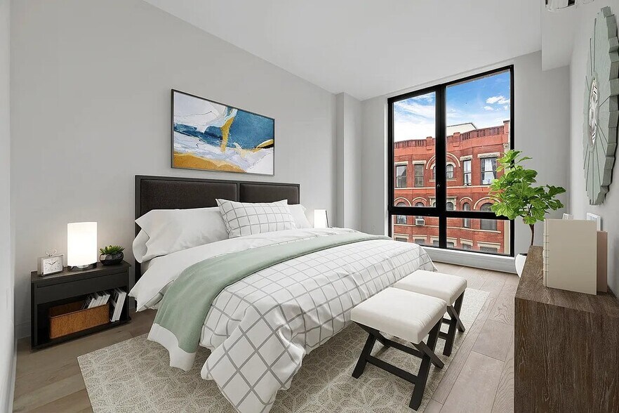 Building Photo - 127 W 112th St