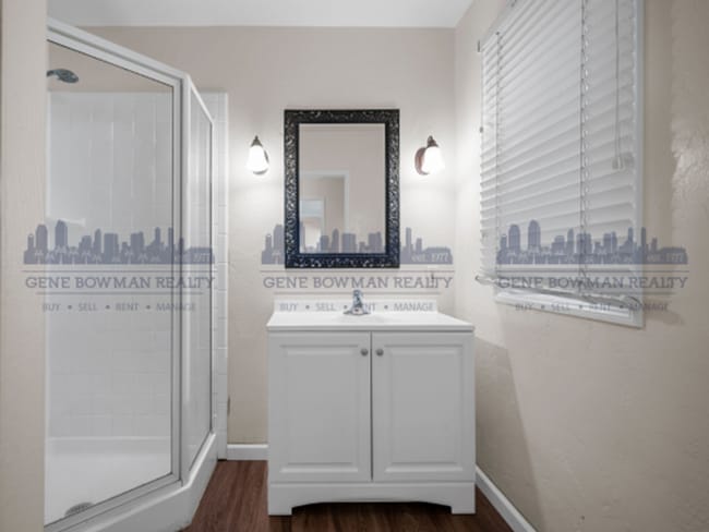 Building Photo - 6129 Pembroke Dr