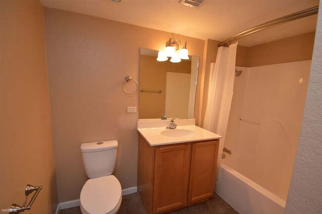 Building Photo - 2 br, 2 bath Condo - 101 S Players Club Dr...