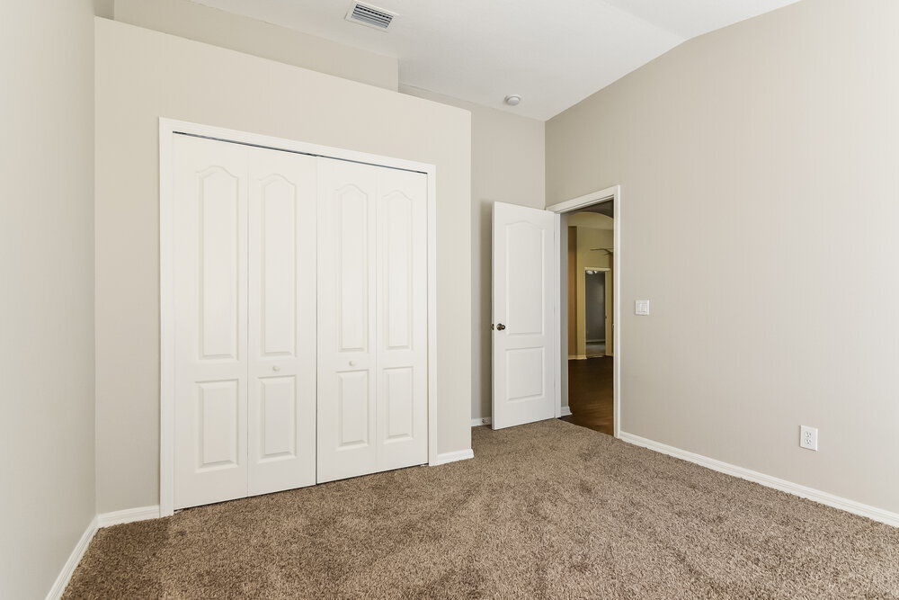 Building Photo - 9732 White Barn Way