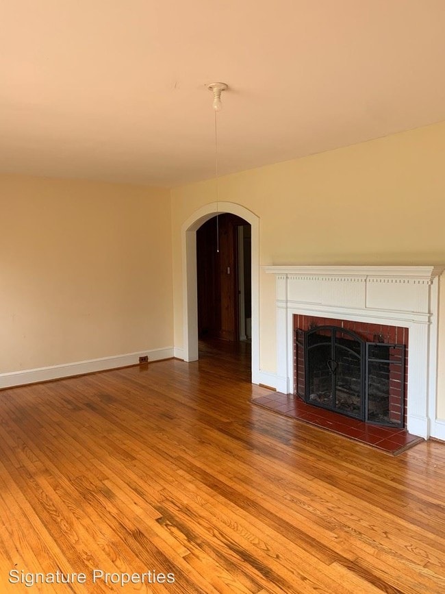 Building Photo - 2 br, 1 bath House - 2016 Love Shop Road