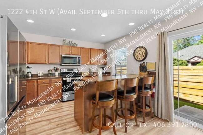 Building Photo - 1222 4th St W