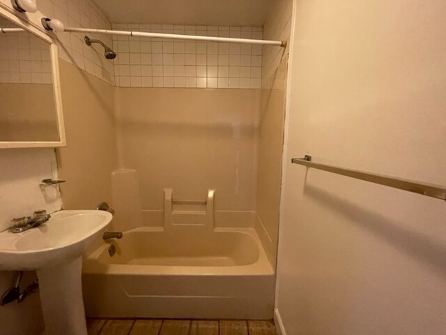 Building Photo - 1902 S Walnut St