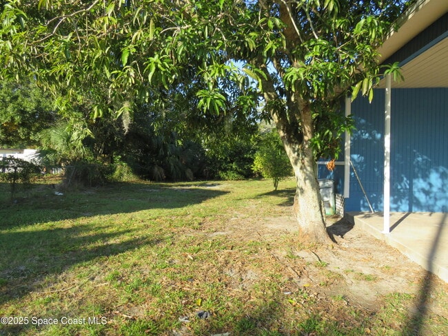 Building Photo - 1690 Elizabeth Ave