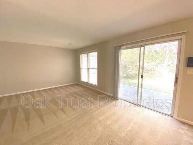 Building Photo - 4428 N Shirley Dr